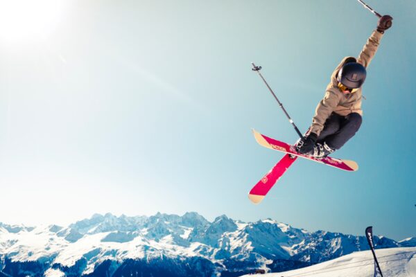 Skidor in action. Foto av Sebastian Staines